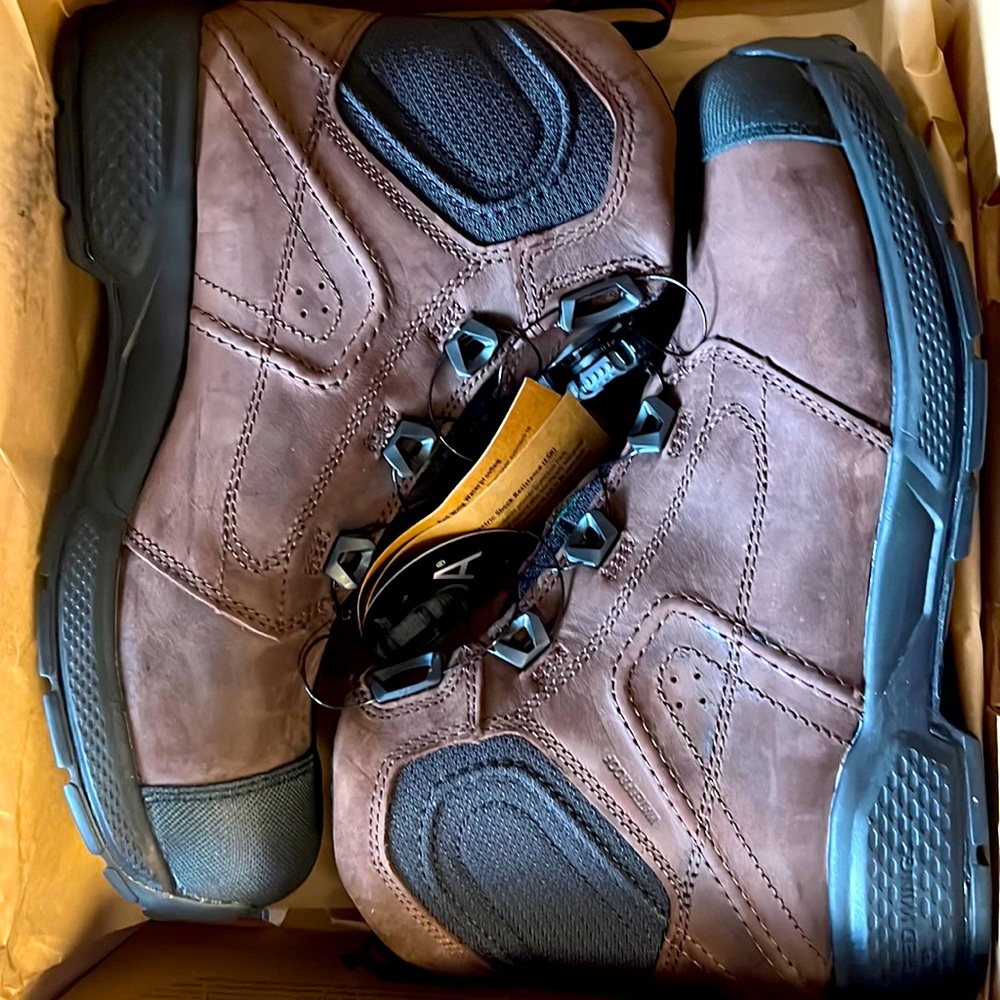 Red wing shoes